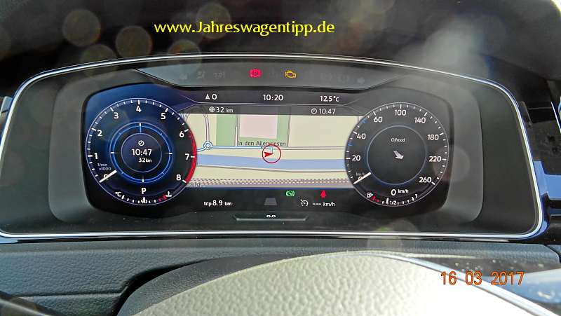 VW Golf 7 Facelift Highline DSG 92 KW (neues Modell) ACC Navi LED Panoramadach Jahreswagen 