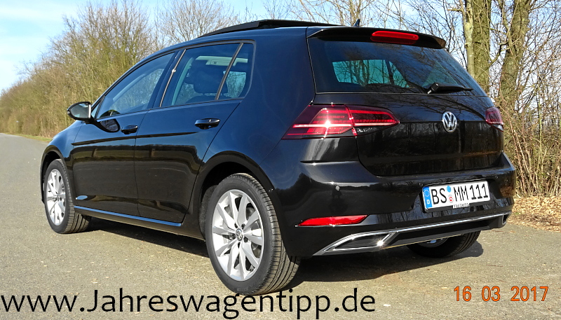 VW Golf 7 Facelift Highline DSG 92 KW (neues Modell) ACC Navi LED Panoramadach Jahreswagen 