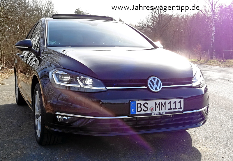 VW Golf 7 Facelift Highline DSG 92 KW (neues Modell) ACC Navi LED Panoramadach Jahreswagen 