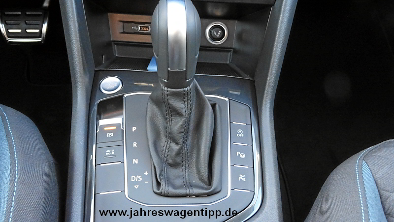  Jahreswagen VW Tiguan IQ.DRIVE DSG TSI 110 KW  Gebrauchtwagen Werksangehörigen