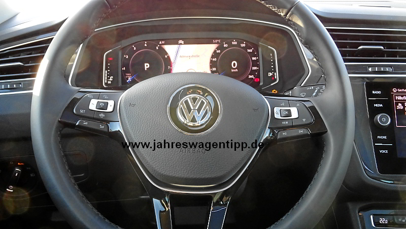  Jahreswagen VW Tiguan IQ.DRIVE DSG TSI 110 KW  Gebrauchtwagen Werksangehörigen