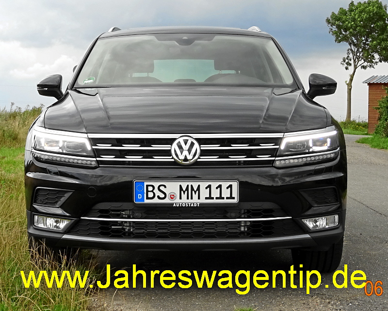 VW Tiguan Highline 4Motion DSG TDI 140 KW (neues Modell) ACC Navi AHK LED Panoramadach Jahreswagen 