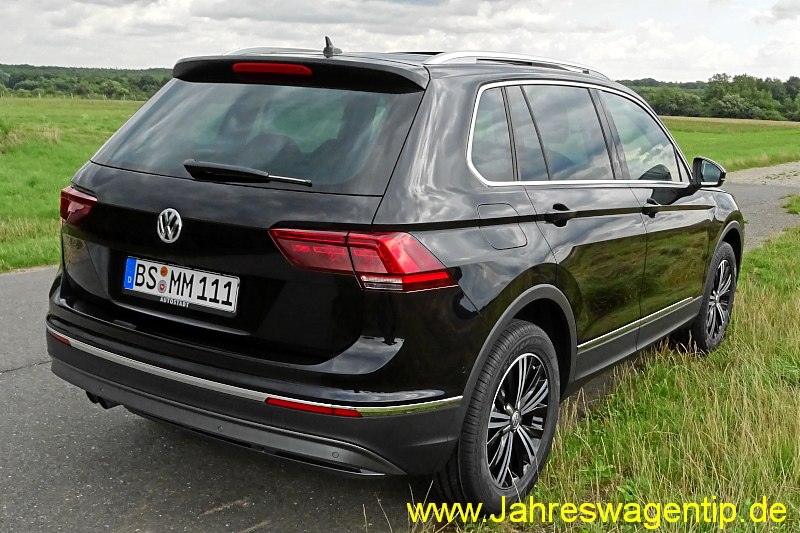 VW Tiguan Highline 4Motion DSG TDI 140 KW (neues Modell) ACC Navi AHK LED Panoramadach Jahreswagen 