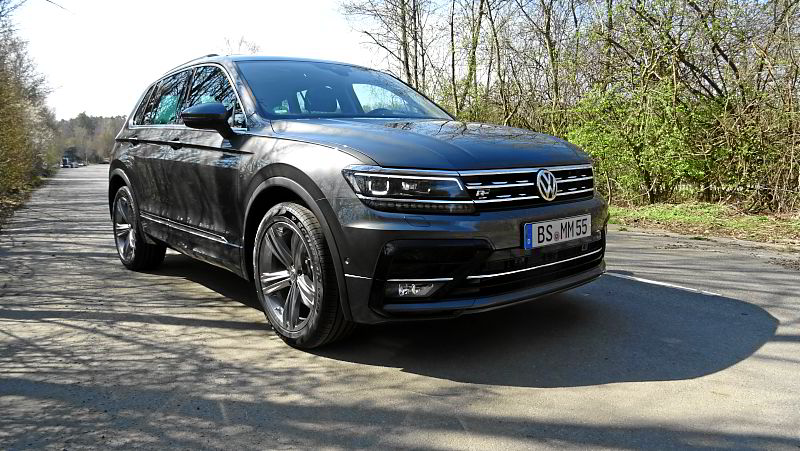  Volkswagen Tiguan JOIN R-Line DSG 1,5 L TSI OPF 110 KW Benzin von Werksangehörigen