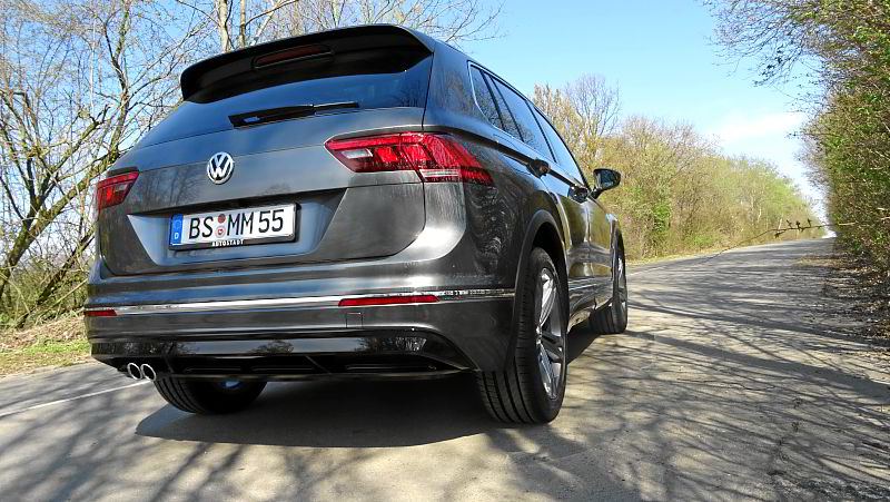  Volkswagen Tiguan JOIN R-Line DSG 1,5 L TSI OPF 110 KW Benzin von Werksangehörigen