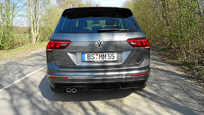  Volkswagen Tiguan JOIN R-Line DSG 1,5 L TSI OPF 110 KW Benzin von Werksangehörigen